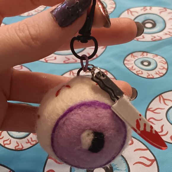 Handmade Eyeball Key Chain - Picture 1 of 1